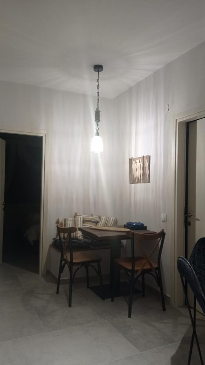 Ellis Apartments Thessaloniki Buitenkant foto