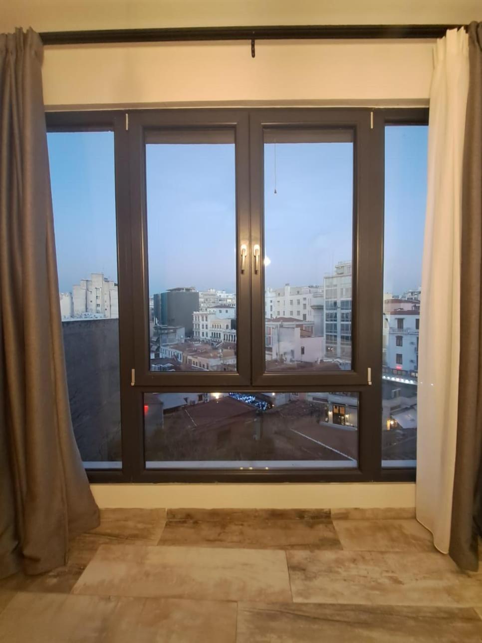 Ellis Apartments Thessaloniki Buitenkant foto