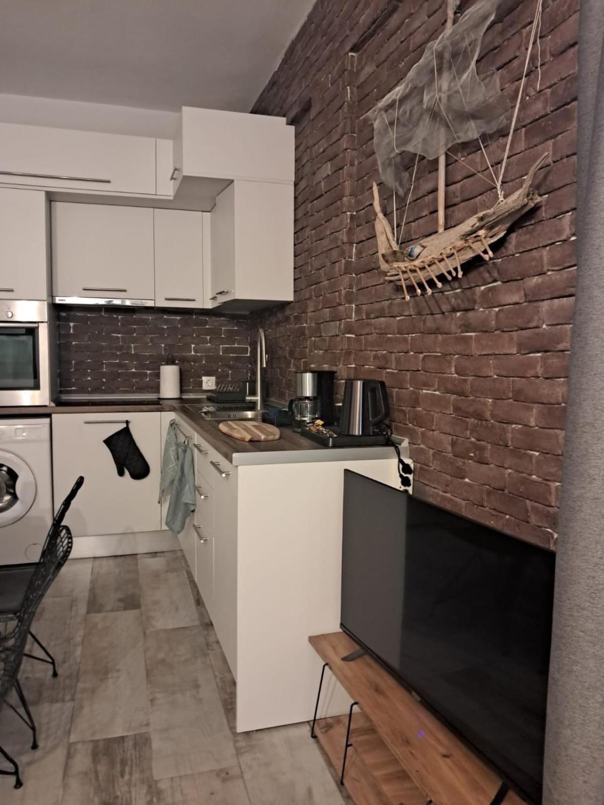 Ellis Apartments Thessaloniki Buitenkant foto